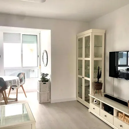 Apartamento En Panxon. 1 Linea De Playa * Nigrán