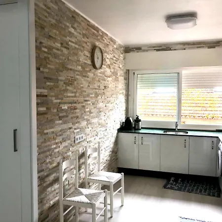 Apartamento En Panxon. 1 Linea De Playa *